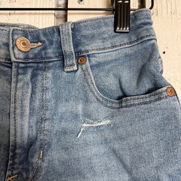 American Eagle High Waist Cut Off Distressed Jean Shorts Raw Hem Size 0 Grunge - Picture 6 of 11